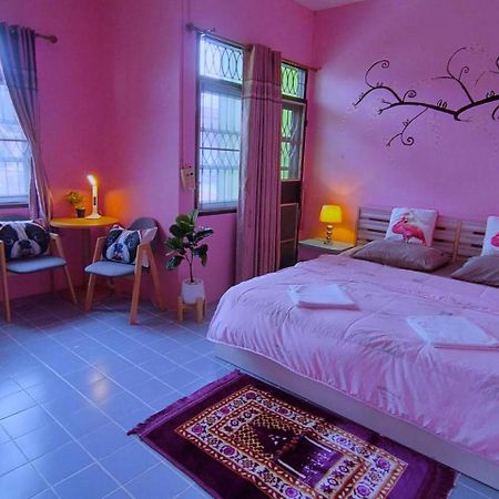 Ruenthip Homestay Bangkok Luaran gambar