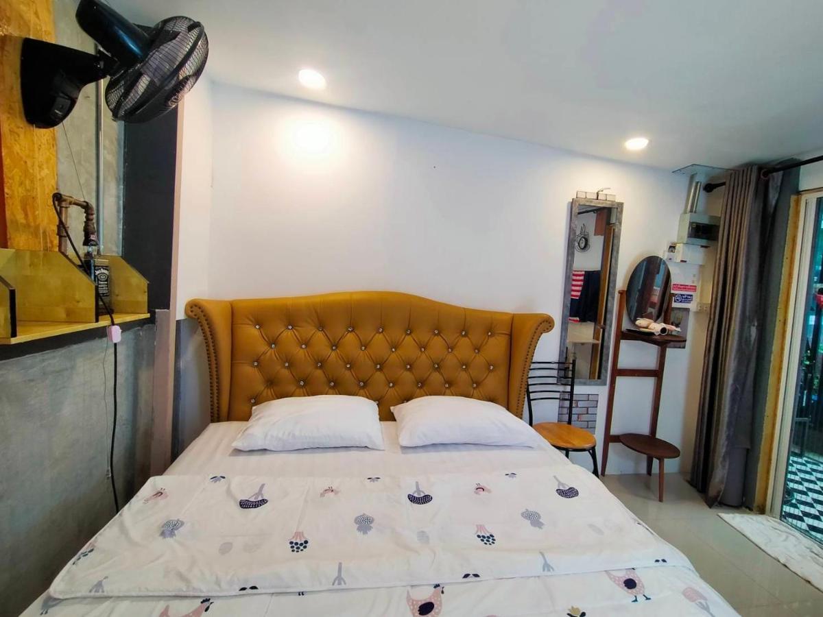 Ruenthip Homestay Bangkok Luaran gambar