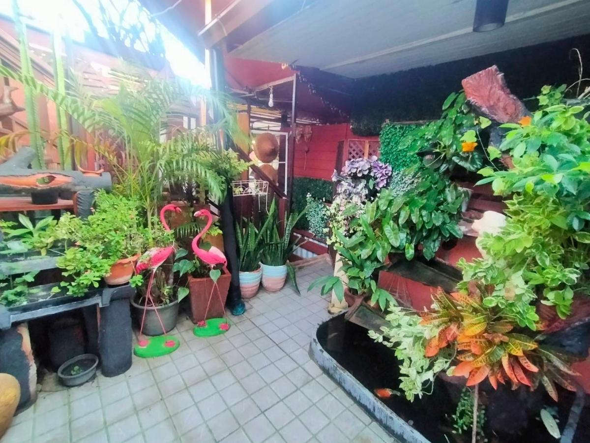 Ruenthip Homestay Bangkok Luaran gambar