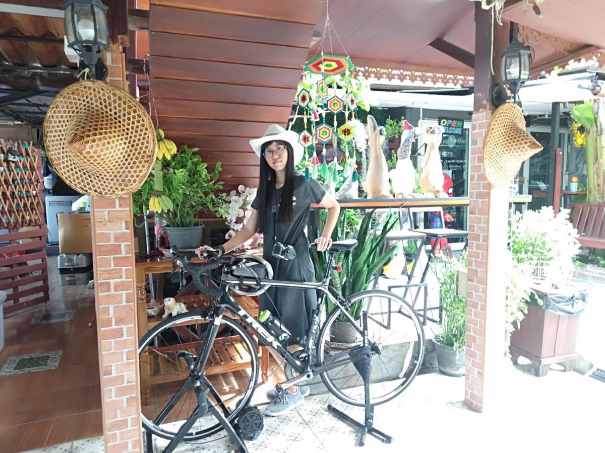 Ruenthip Homestay Bangkok Luaran gambar
