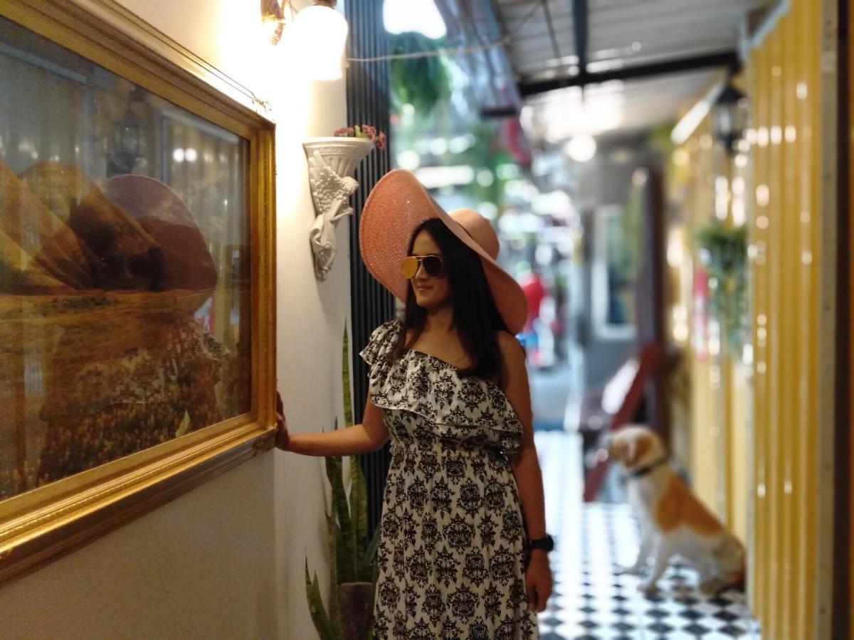 Ruenthip Homestay Bangkok Luaran gambar