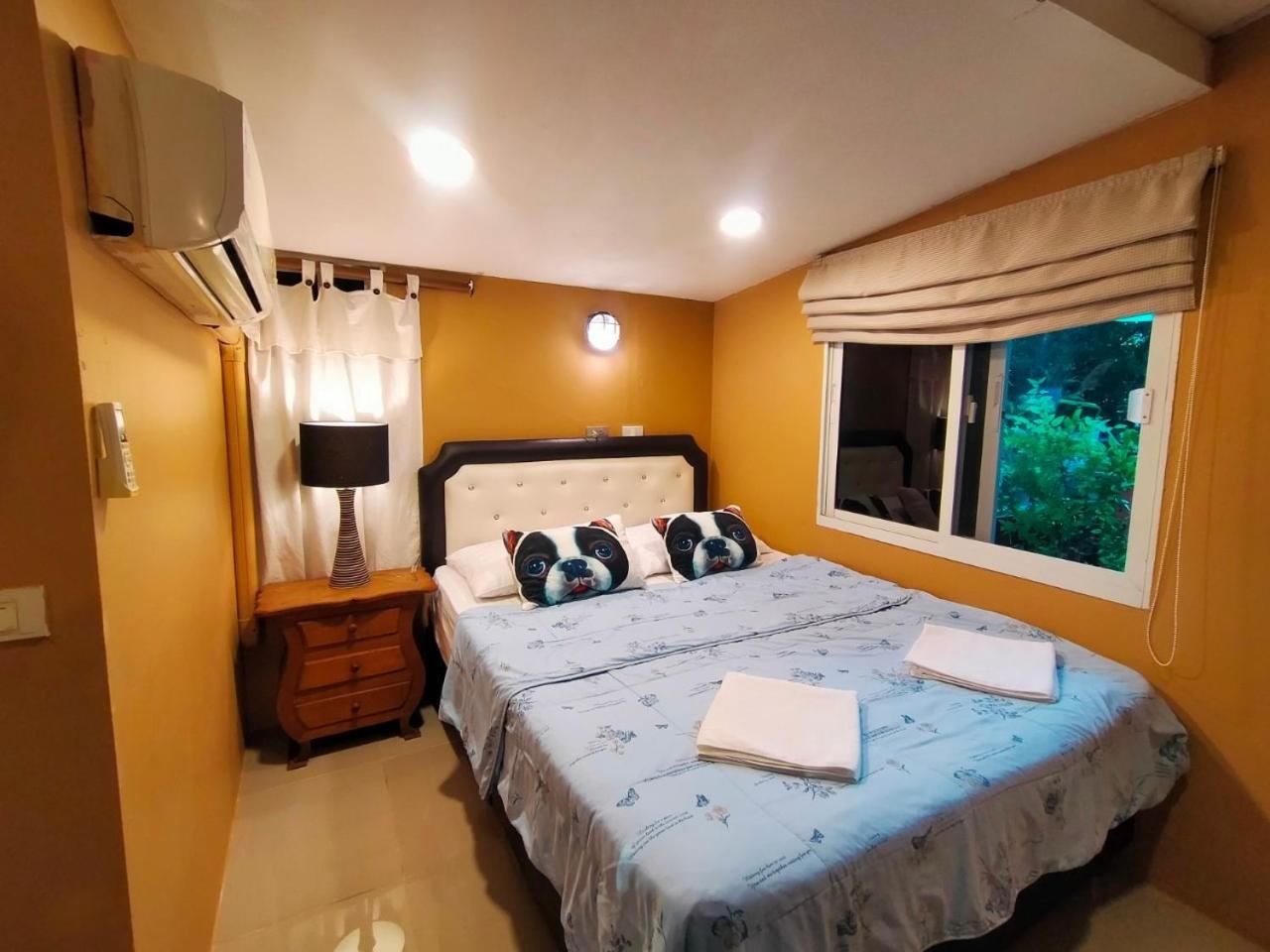 Ruenthip Homestay Bangkok Luaran gambar