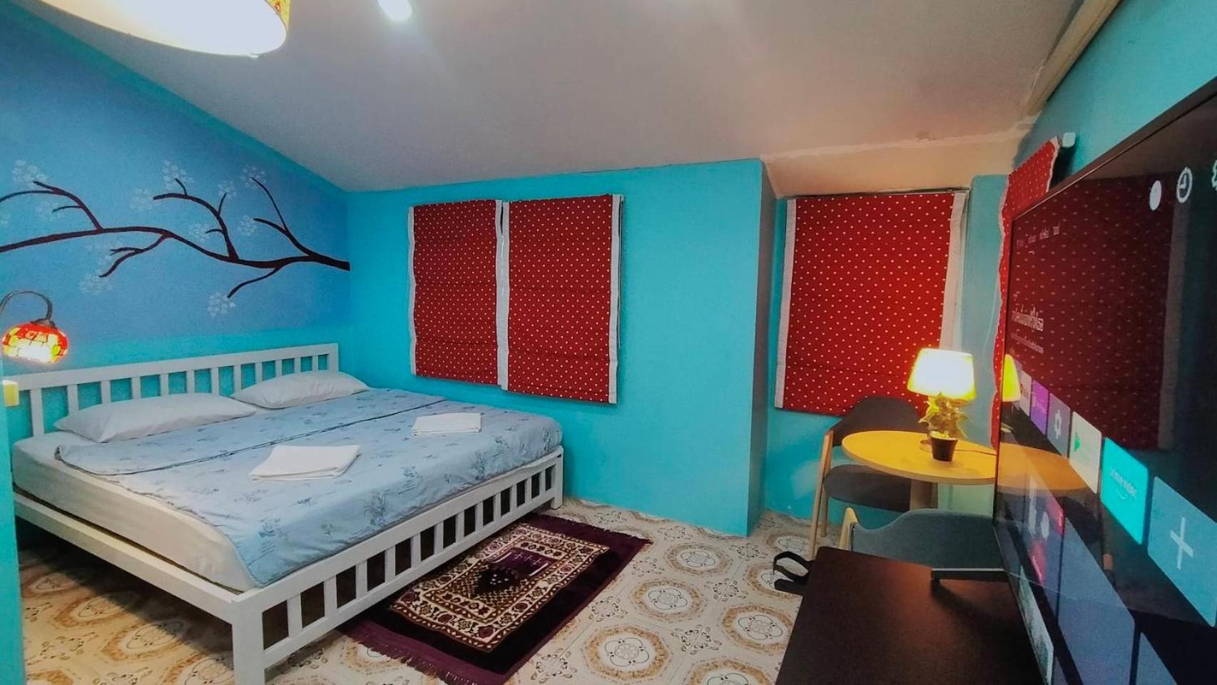 Ruenthip Homestay Bangkok Luaran gambar