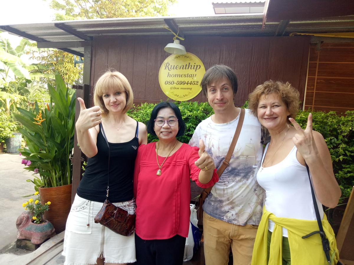 Ruenthip Homestay Bangkok Luaran gambar