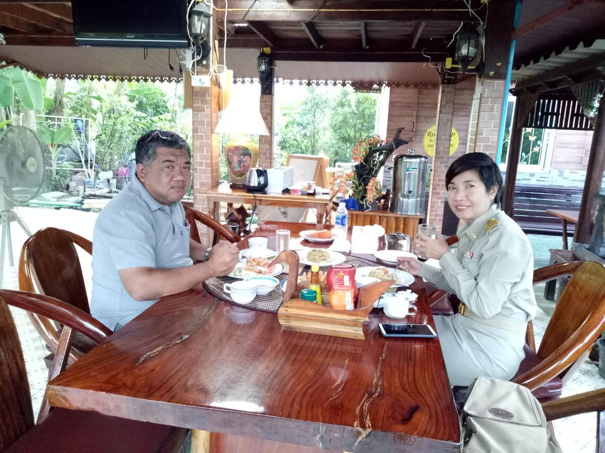 Ruenthip Homestay Bangkok Luaran gambar