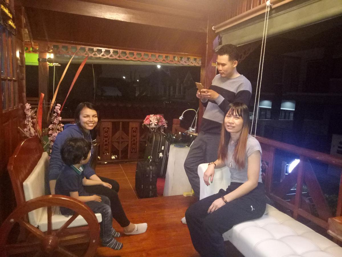Ruenthip Homestay Bangkok Luaran gambar