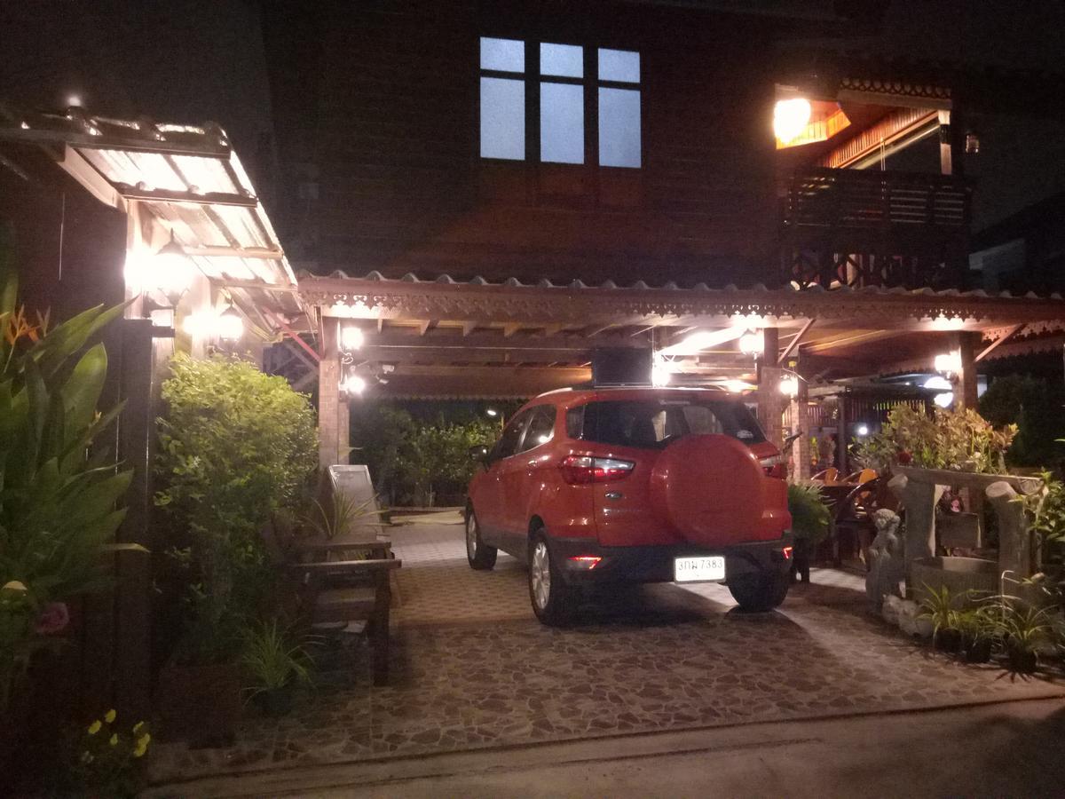 Ruenthip Homestay Bangkok Luaran gambar