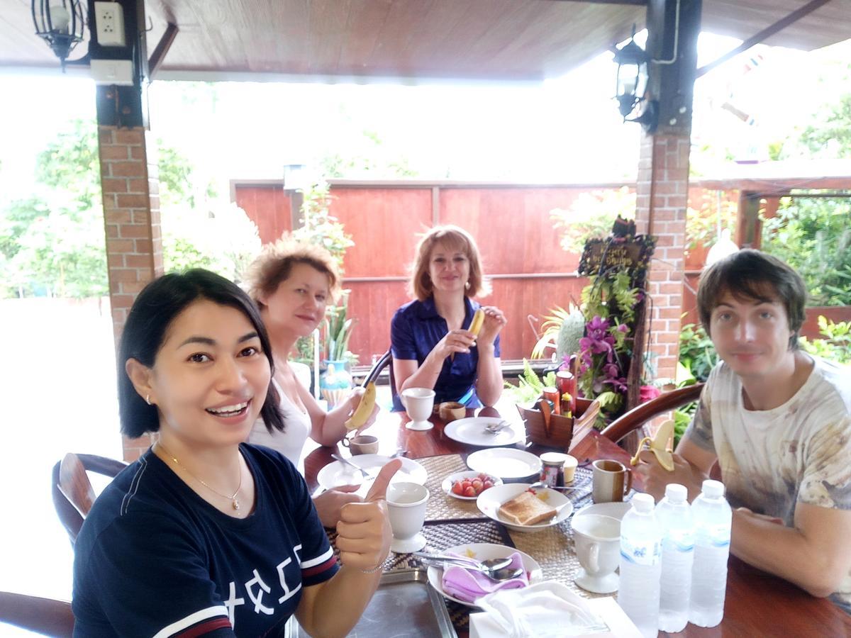 Ruenthip Homestay Bangkok Luaran gambar